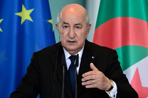 Algérie–France: Tebboune assure n’avoir “jamais demandé de quota” de visas