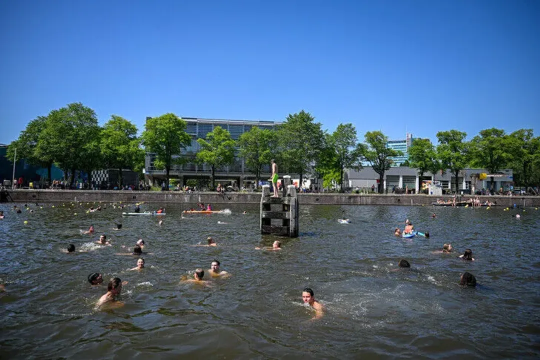Holanda shpall zyrtarisht mungesë uji për shkak të thatësirës së vazhdueshme