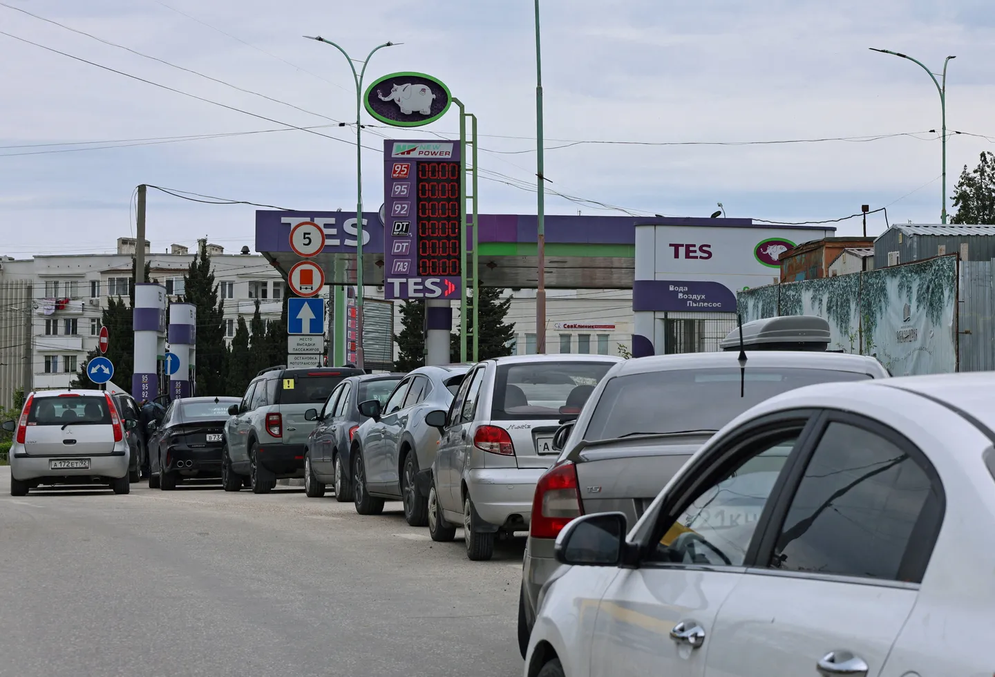 Дефицитный товар: что происходит на российском рынке автомобильного топлива?