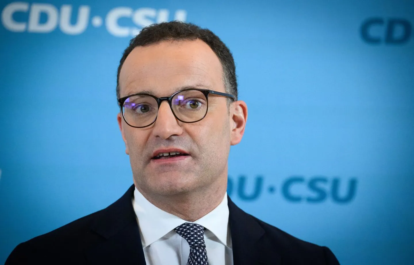 Kritik an Spahn wegen Leihmutterschaft im Ausland