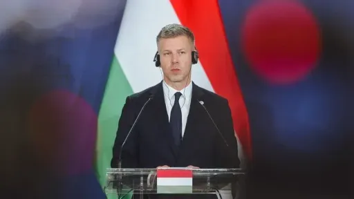 Hungaria nis hetimet ndaj ish-ministrit të jashtëm për lidhje të dyshuara me Rusinë