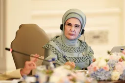 Емине Ердоган и растечката улога на модерната прва дама