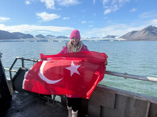 Turkish swimmer makes history in icy Arctic waters