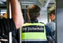 Fahrgast nach Attacke auf Bahnmitarbeiter auf freiem Fuß
