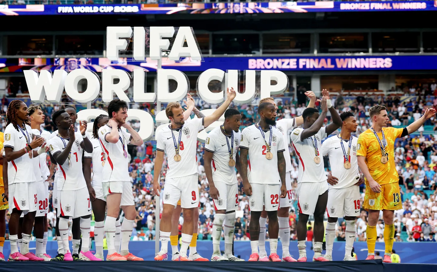 England beat France 6-4 in World Cup bronze match