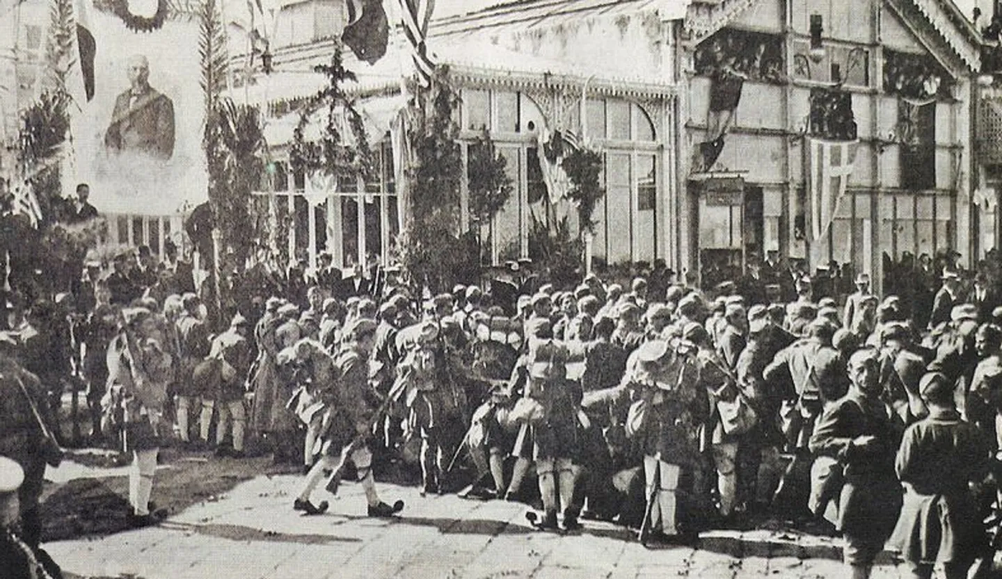 Greek political scientist admits Greek Army massacres in Anatolia urging Athens to recognise crimes