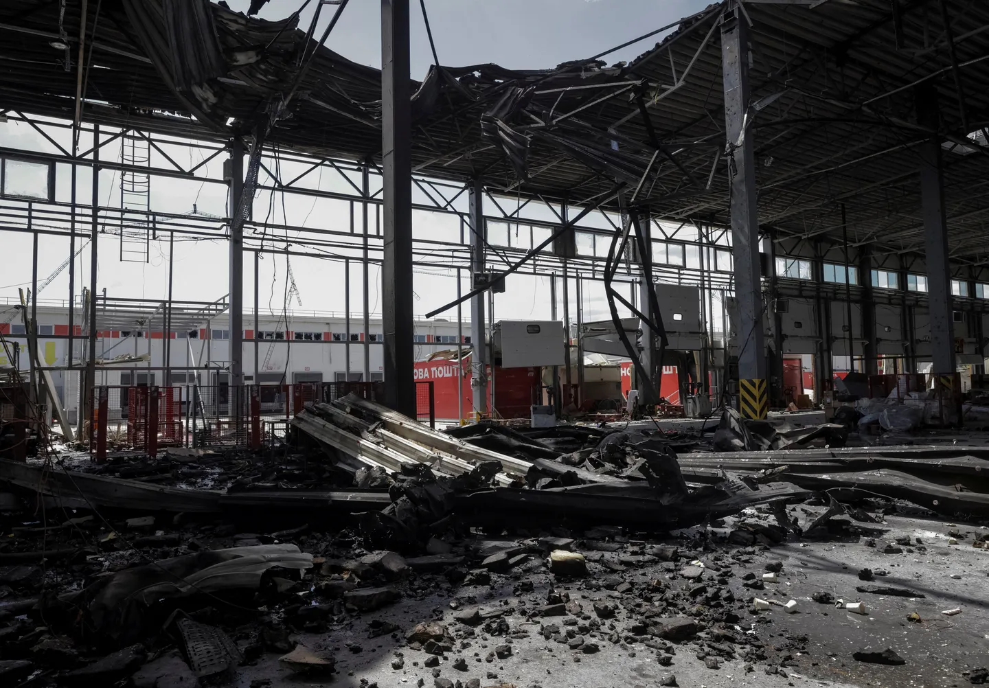 Russian strike kills, wounds dozens in Kharkiv, officials say