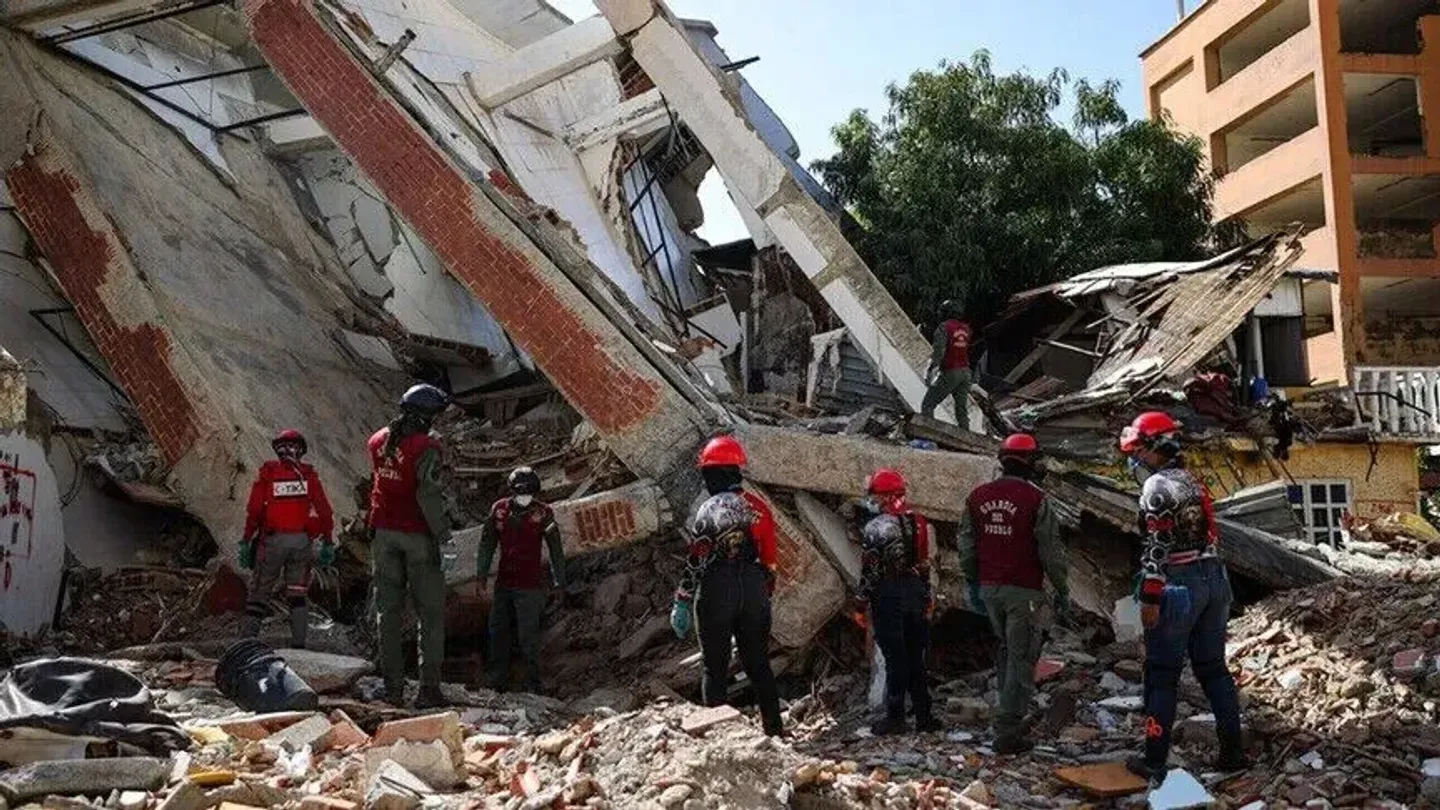 Venezuela i jep medaljen shtetërore një shpëtimtari turk për shpëtimin e 38 personave nga tërmetet