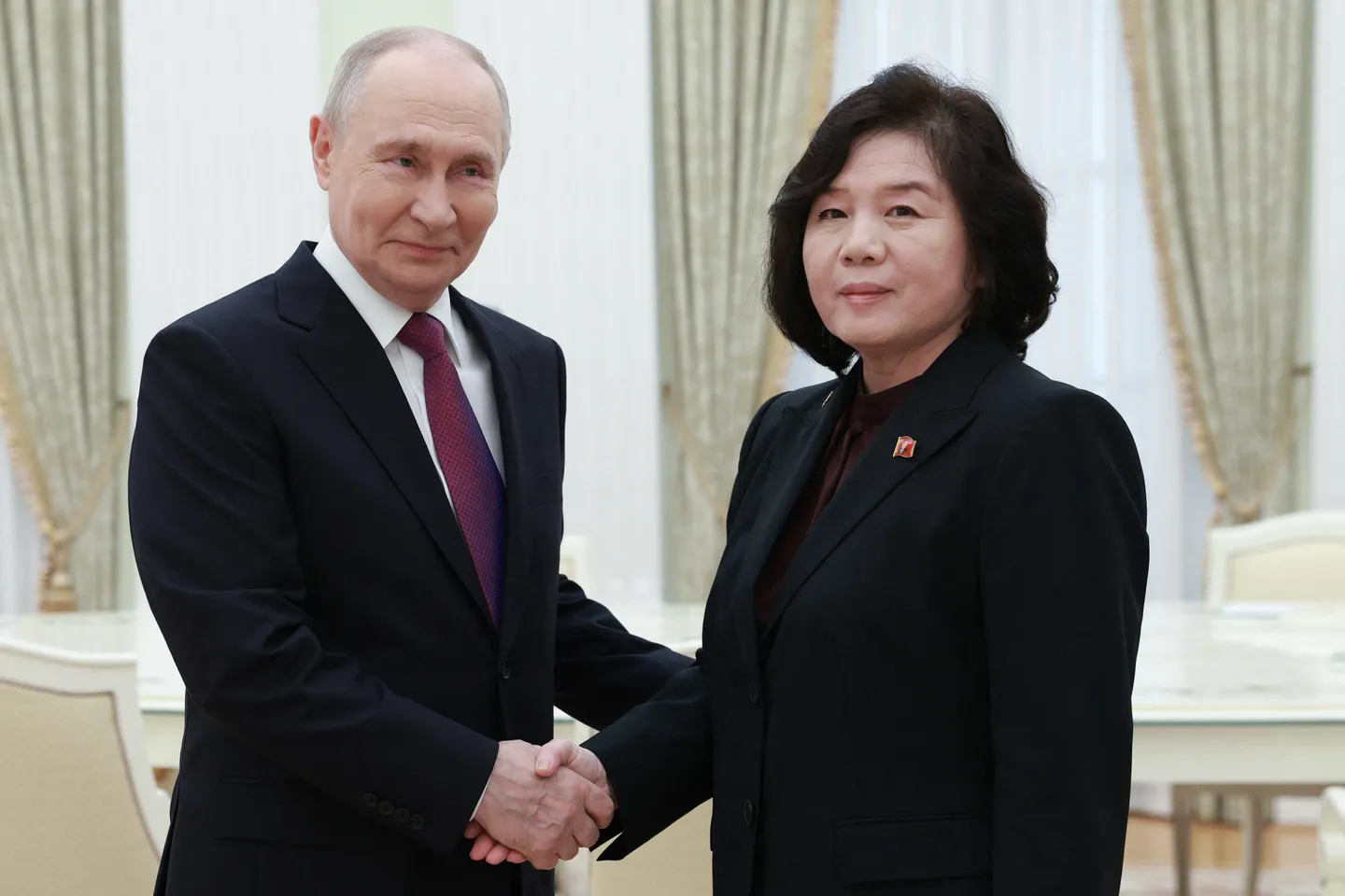 Putin meets North Korea FM, hails Pyongyang's war support