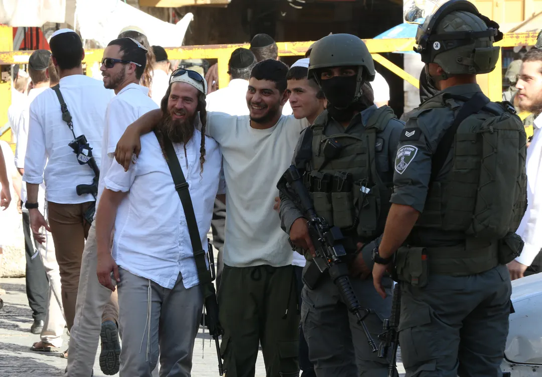 Illegal Israeli settlers kill two Palestinians in attack on occupied West Bank village