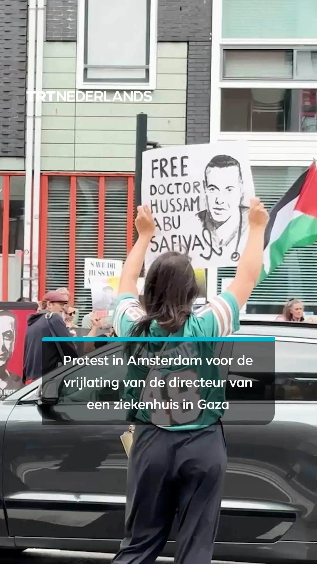 Protest in Amsterdam voor de vrijlating van de directeur van een ziekenhuis in Gaza