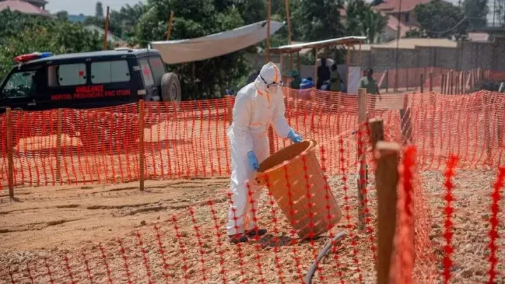 Numri i viktimave nga Ebola në RD të Kongos shkon në mbi 900, ndërsa rriten infektimet