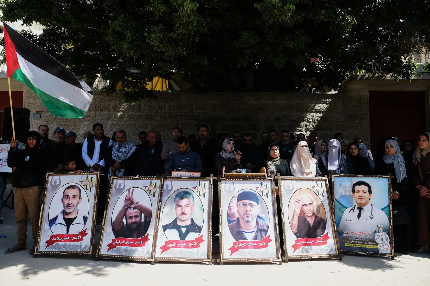 Israel systematically uses rubber bullets against abductees, Palestinian group says