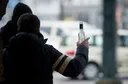 Deutsche Bahn will Alkohol an allen Bahnhöfen verbieten