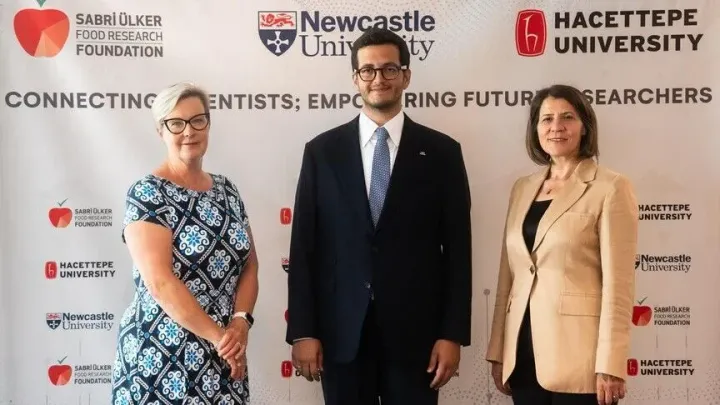 Universitete turke dhe britanike nisin partneritet kërkimor për shëndetin e fëmijëve