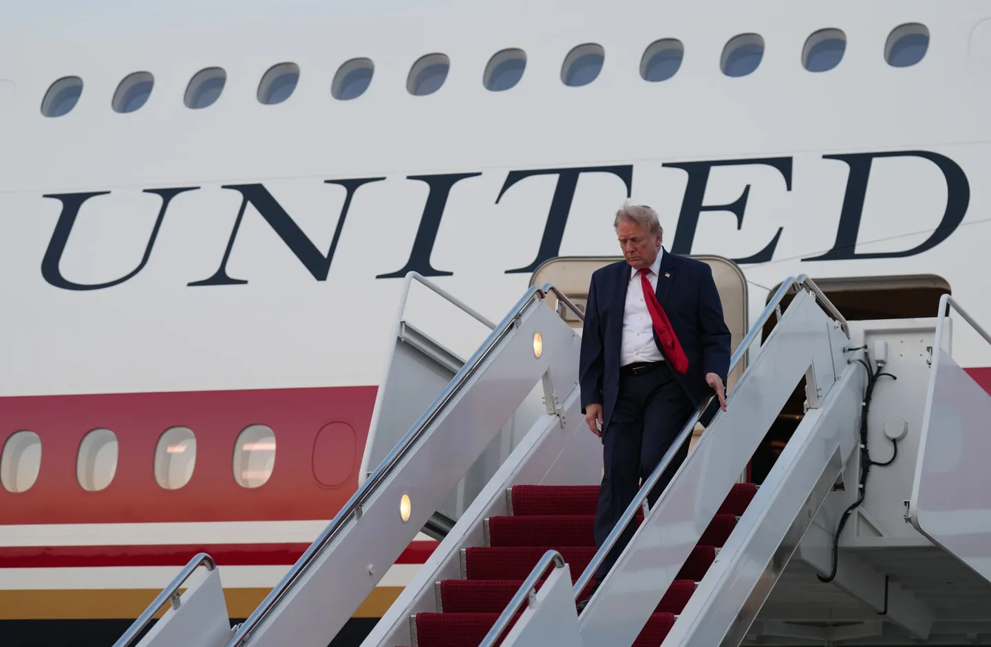 Трамп заявил о контроле над проливом