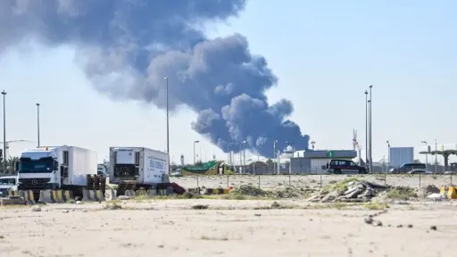 Iran upozorio SAD: Napad na nuklearna postrojenja značio bi širenje rata u regiji