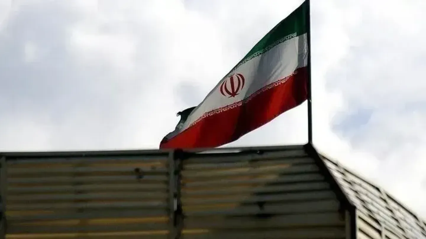 Irani i mohon akuzat franceze për frikësimin e dy punonjësve të ambasadës