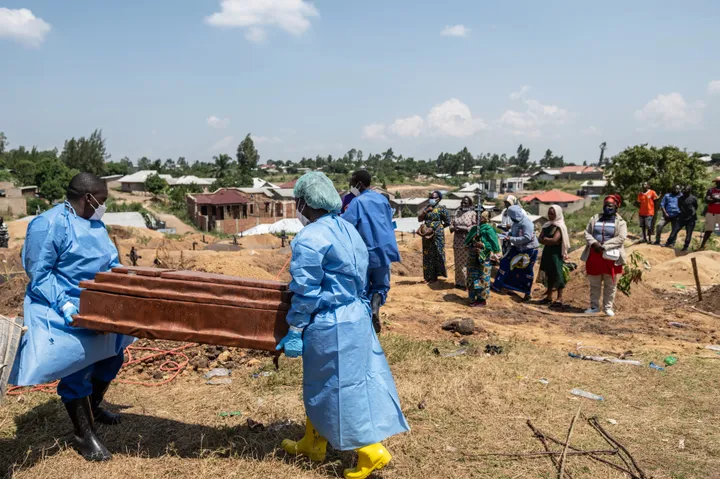 Fast 1.000 Ebola-Tote im Kongo