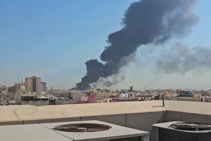 الكويت: وفاة عامل وأضرار جسيمة جراء هجوم إيراني استهدف مبنى لشركة صينية