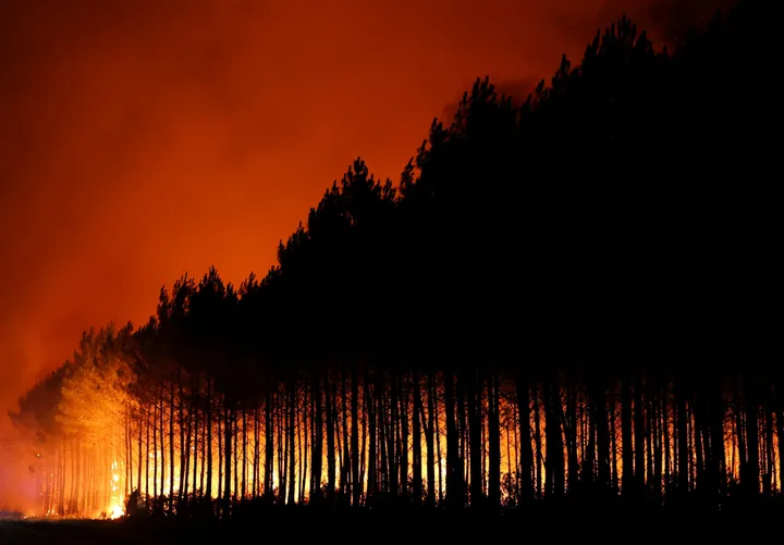 France evacuates over 10,000 people as wildfire spreads near Bordeaux