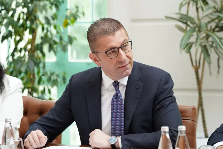 Мицкоски: Ако треба Владата повторно ќе го намали ДДВ за горивата