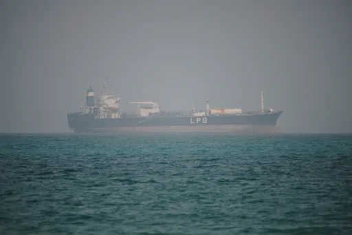 Saudi-arabisches Schiff im Roten Meer beschossen