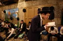 Thousands of illegal Israeli settlers storm Al-Aqsa Mosque in occupied East Jerusalem