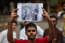 Modi cedes ground and activist ends hunger strike, but India-wide 'cockroach' protests roll on