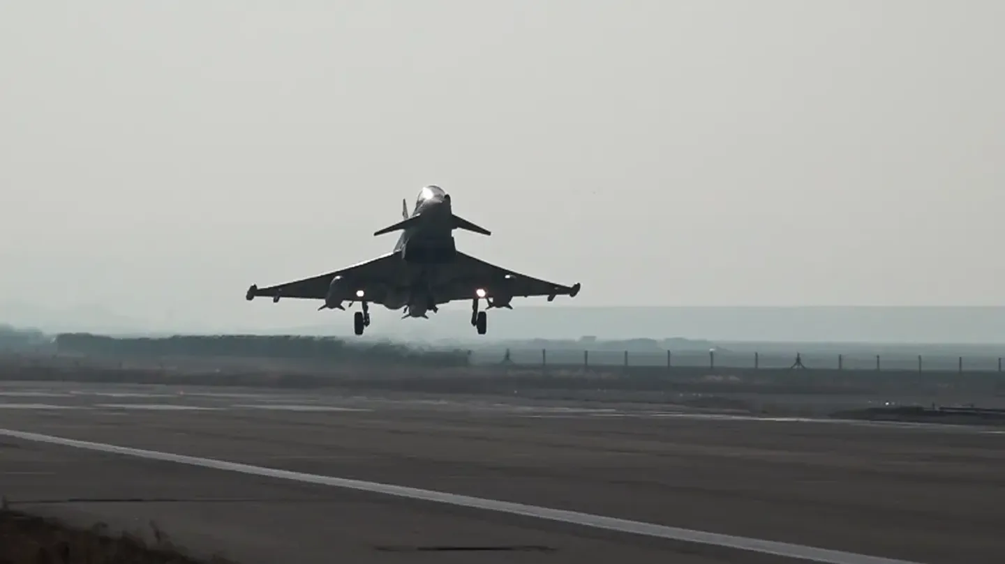 Türkiye sends first pilots to UK for Eurofighter training