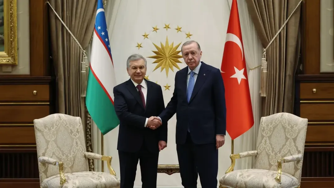 أردوغان ونظيره الأوزبكستاني يبحثان العلاقات الثنائية وقضايا إقليمية ودولية