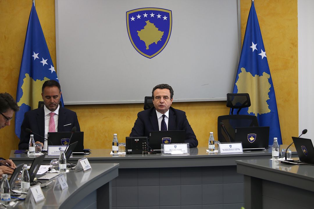 Kurti për dorëheqjet e serbëve nga institucionet  Nuk kemi të drejtë t u themi kthehuni