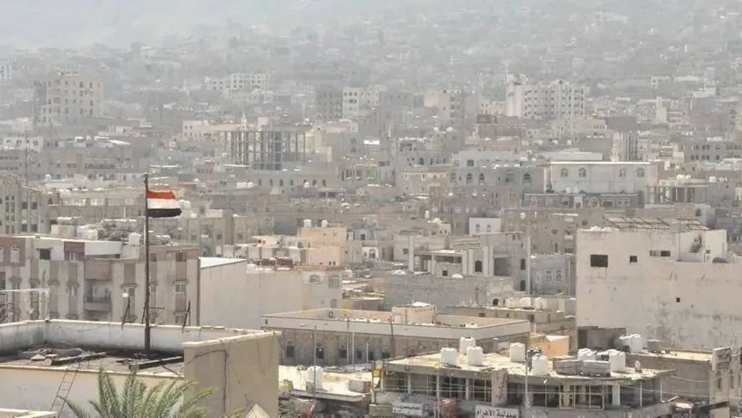 تحالف دعم الشرعية باليمن يعلن استهداف مواقع للحوثيين في الحديدة رداً على هجمات البحر الأحمر