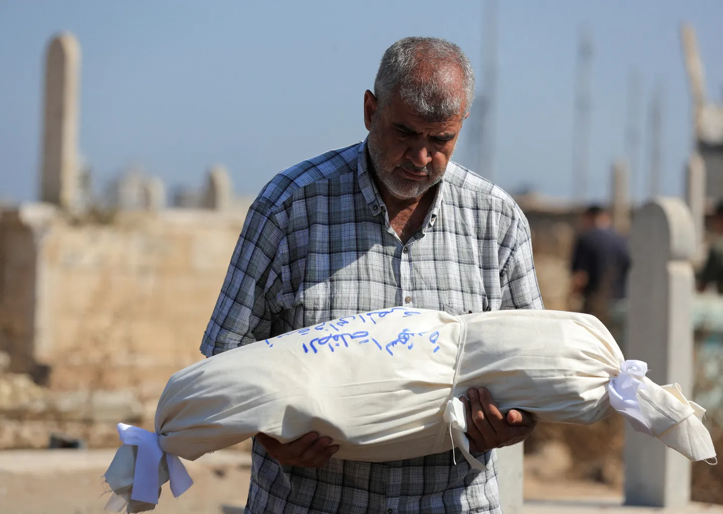 Israel carries out deadly strikes on Gaza