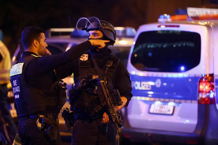 1 killed, more than 10 injured as vehicle ploughs into crowd at parade in Berlin — reports