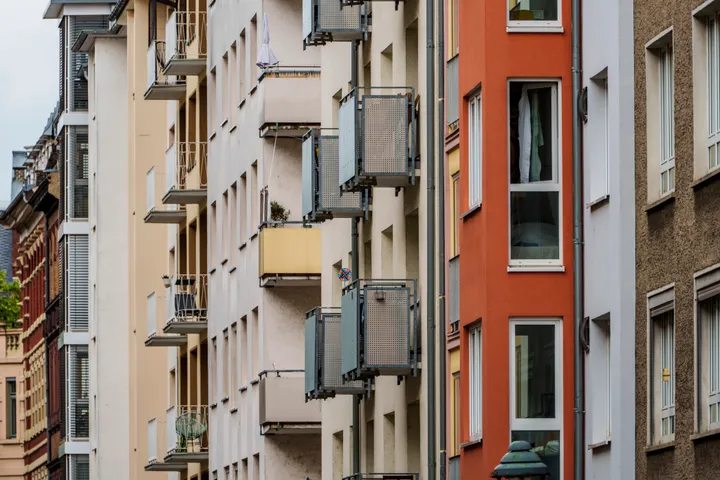 Miete für viele schwer bezahlbar: Was hält vom Kauf ab?