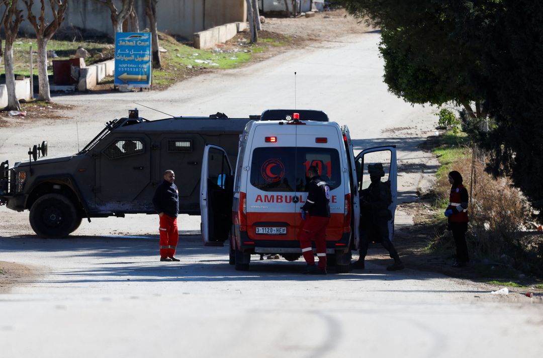 Palestinian woman suffers miscarriage after Israeli forces delay ambulance