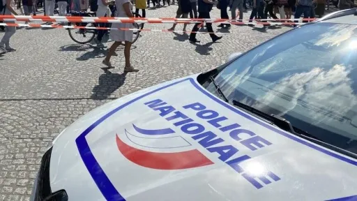 Tri žene povrijeđene u napadu nožem u Parizu