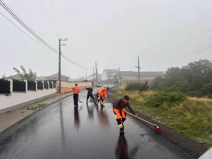 Reshjet e dendura në Kosovë shkaktojnë përmbytje në disa zona