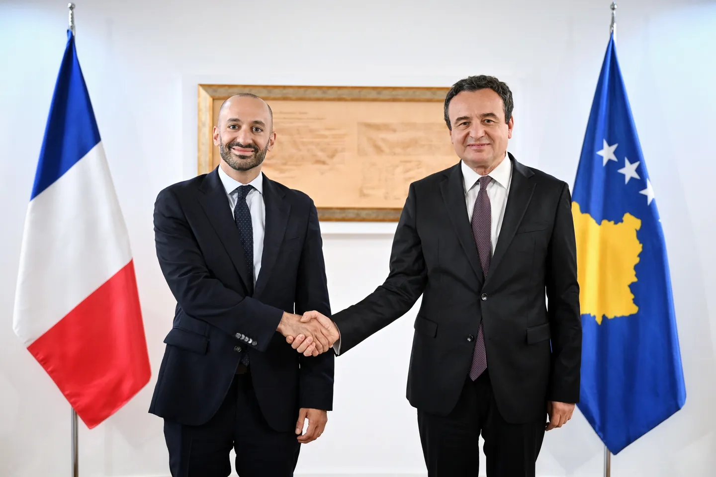 Kurti dhe Haddad e konfirmojnë thellimin e partneritetit Kosovë-Francë