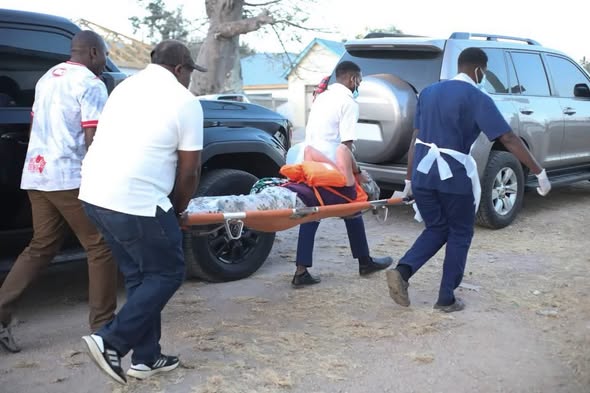Waholanzi wanne waliopata ajali Ziwa Nyasa wapatikana hai baada ya saa 27