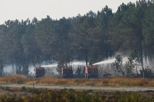France heatwave threatens to reignite major wildfire near Bordeaux