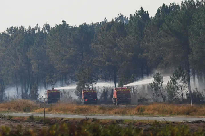 France heatwave threatens to reignite major wildfire near Bordeaux