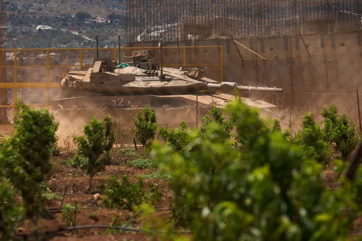 צבא ישראל הודיע ​​כי טיל יירוט נורה בטעות לעבר אש ארטילרית של כוחותיו בגבול לבנון