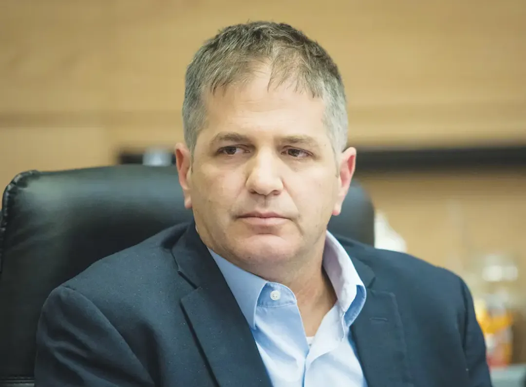חשד לדיווחים כוזבים: העברות כספים בלתי תקינות לארגון המורים