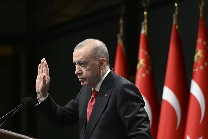أردوغان: حكومة نتنياهو تواصل دفع المنطقة إلى عدم الاستقرار باستفزازاتها ومخططاتها