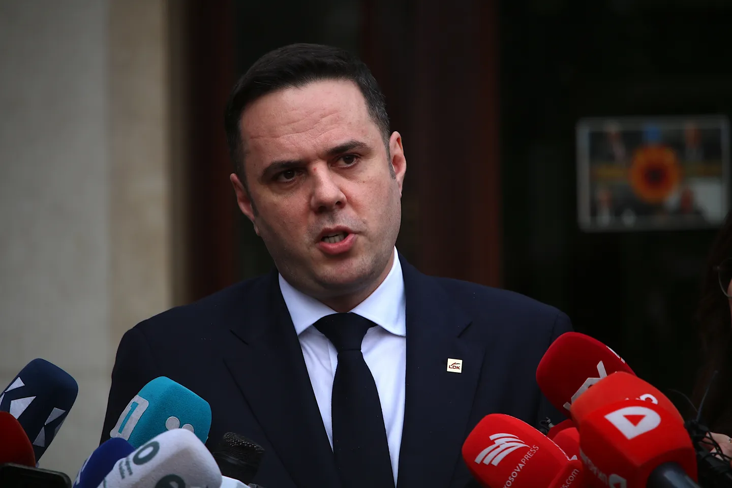 Kosovë: Delegatët e LDK-së rikonfirmojnë Lumir Abdixhikun si kryetar të partisë