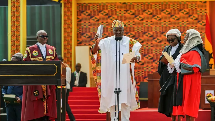 Ghana's government backs proposal to extend presidential term