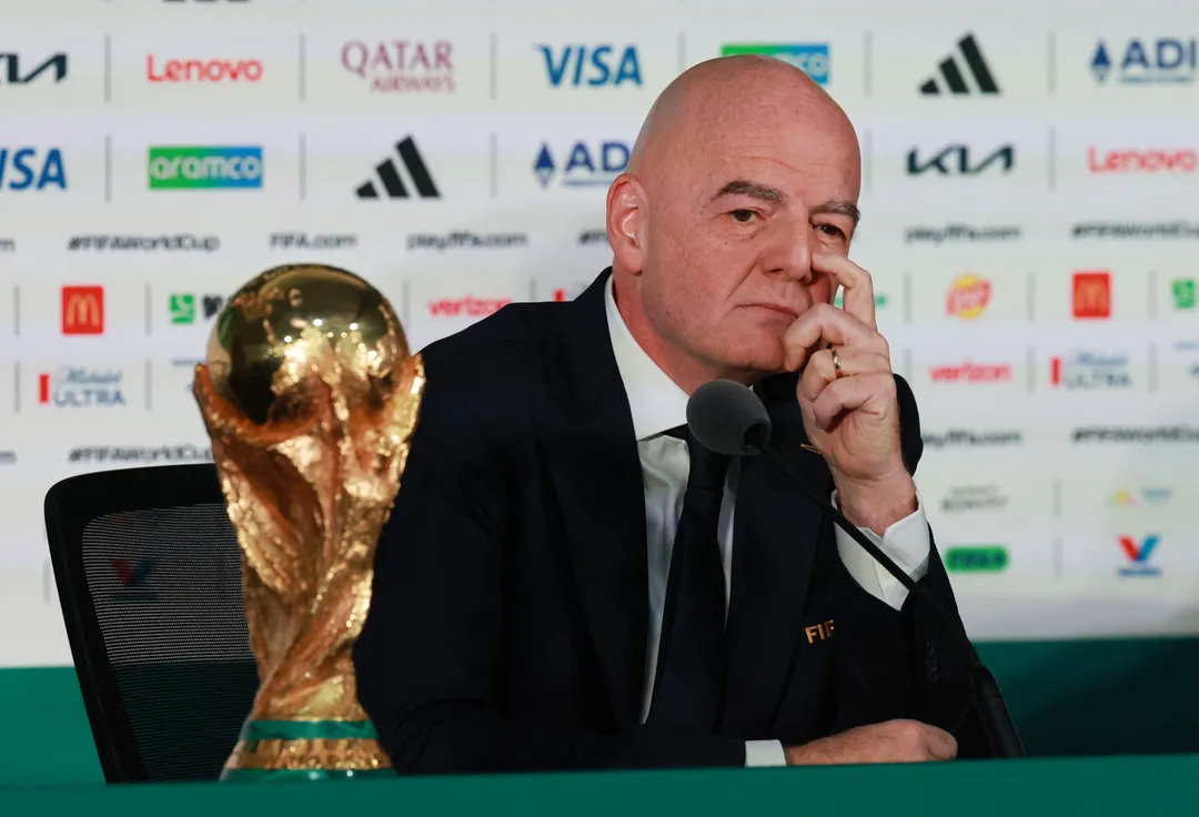 Le conseiller principal de la FIFA auprès du groupe de travail de la Maison Blanche claque la porte