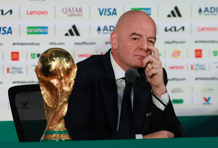 Le conseiller principal de la FIFA auprès du groupe de travail de la Maison Blanche claque la porte
